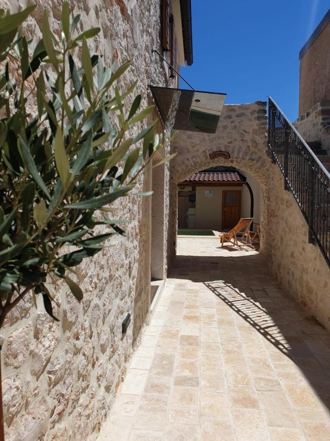 Villa Kameni Dvori Sveti Filip i Jakov Bagian luar foto
