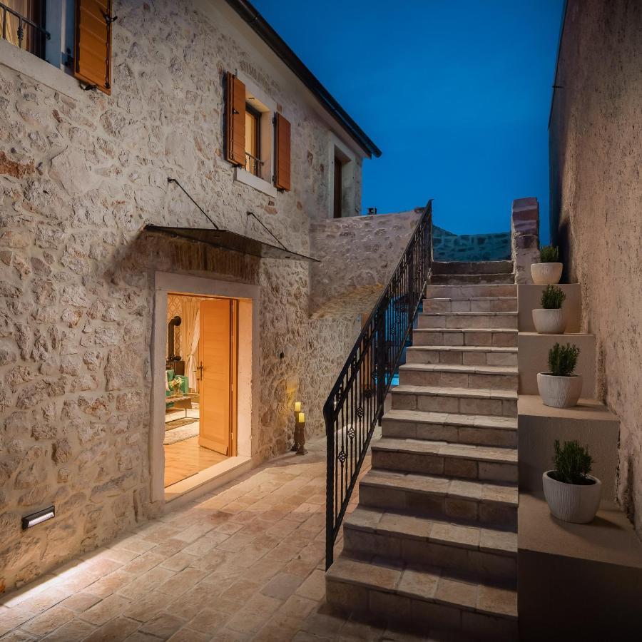 Villa Kameni Dvori Sveti Filip i Jakov Bagian luar foto